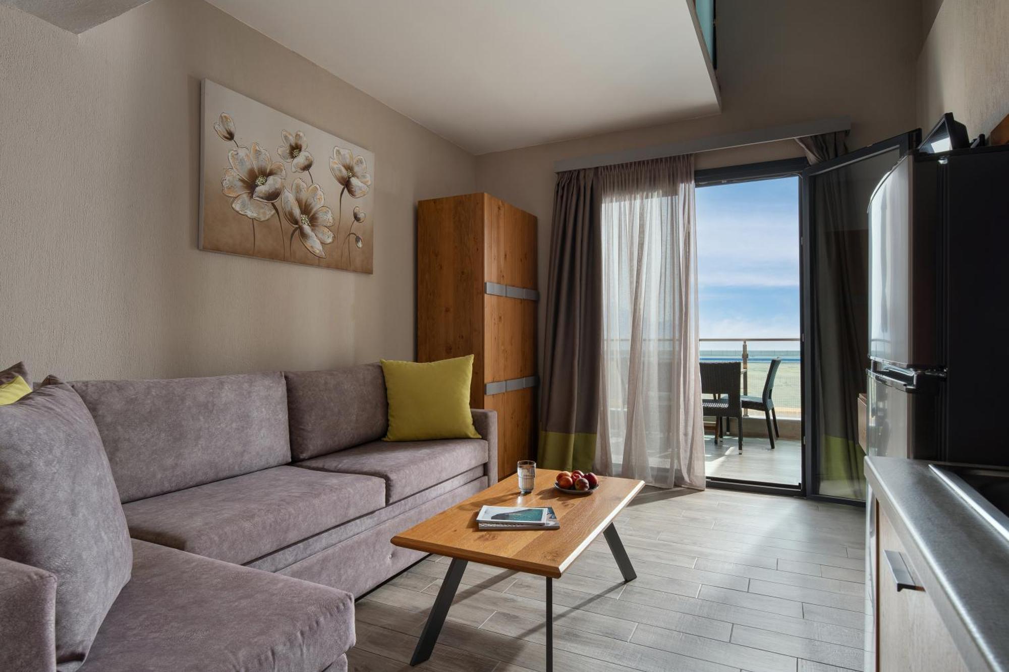 Vrahakia Apartment Sarti Bagian luar foto